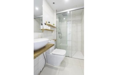 Resale - Apartment - Middle Floor Apartment - Fuengirola - Higueron