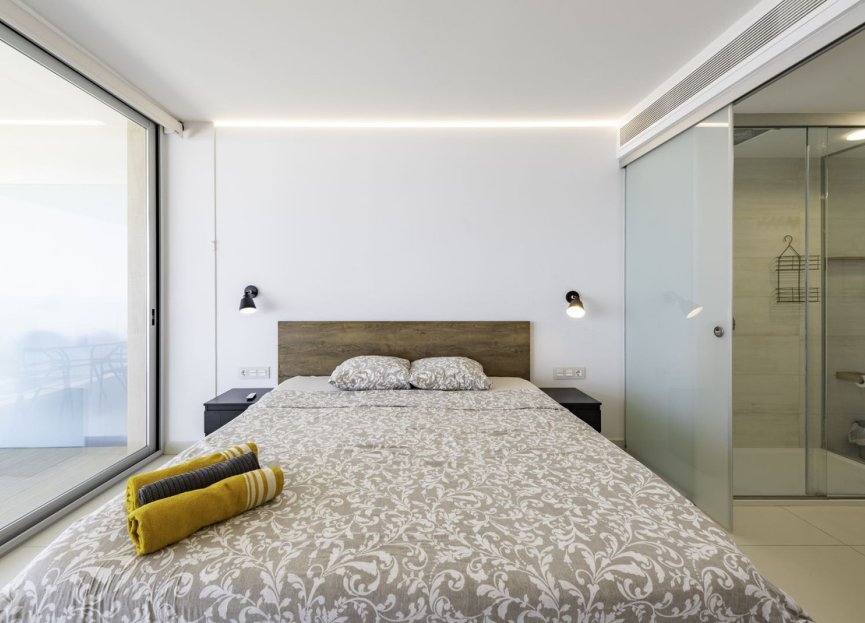 Resale - Apartment - Middle Floor Apartment - Fuengirola - Higueron