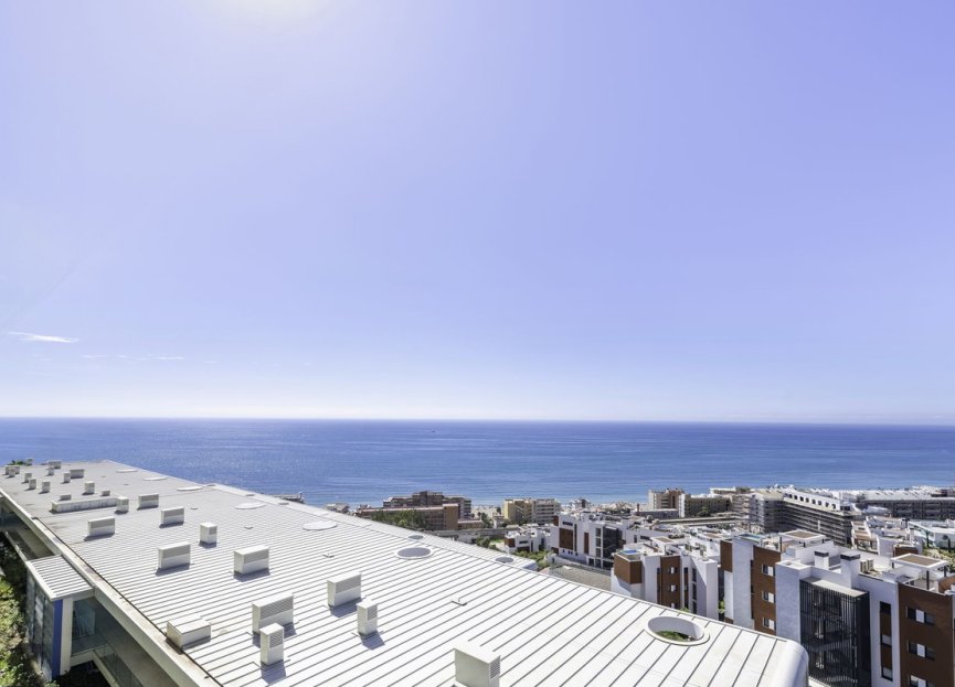 Resale - Apartment - Middle Floor Apartment - Fuengirola - Higueron