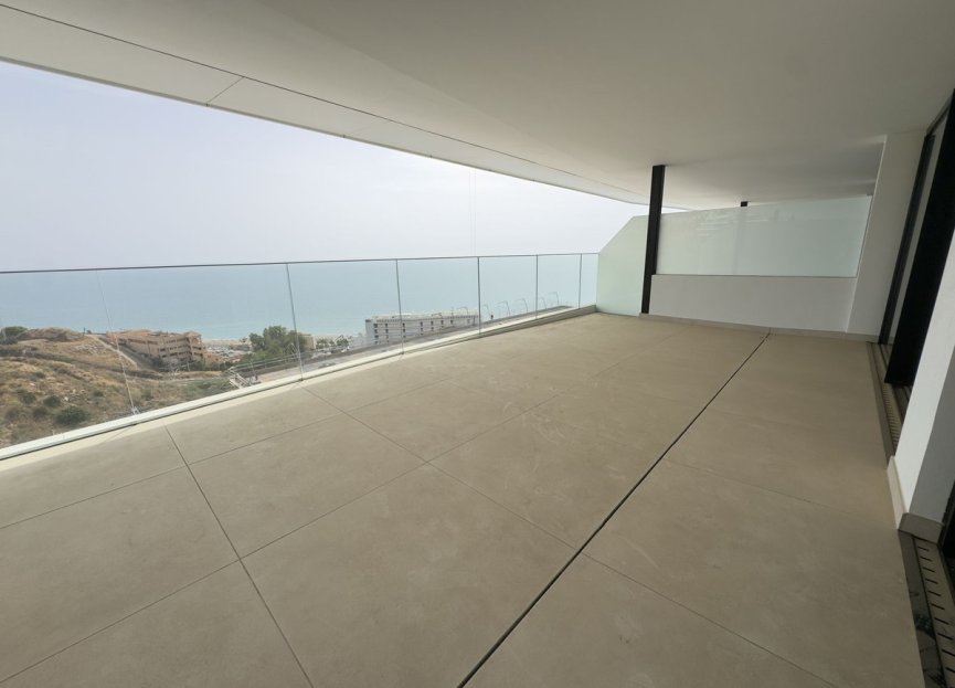 Resale - Apartment - Middle Floor Apartment - Fuengirola - Higueron