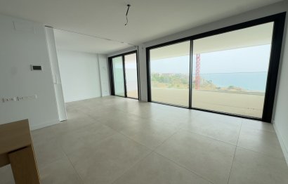 Resale - Apartment - Middle Floor Apartment - Fuengirola - Higueron