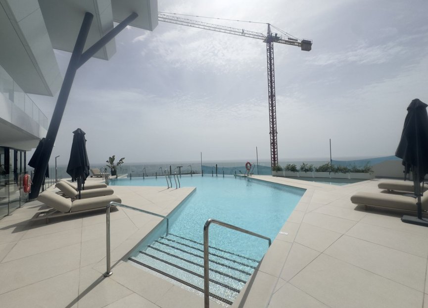 Resale - Apartment - Middle Floor Apartment - Fuengirola - Higueron