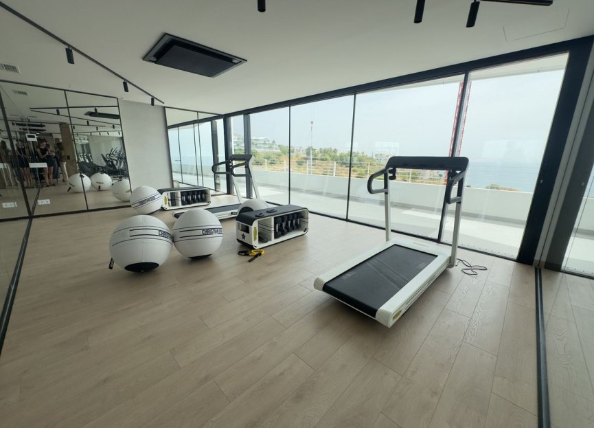 Resale - Apartment - Middle Floor Apartment - Fuengirola - Higueron