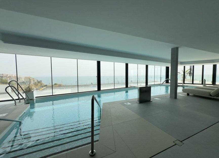 Resale - Apartment - Middle Floor Apartment - Fuengirola - Higueron