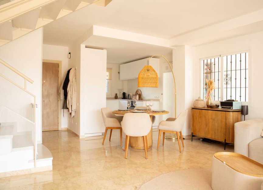 Resale - House - Semi-Detached House - Marbella - Nueva Andalucia