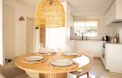 Resale - House - Semi-Detached House - Marbella - Nueva Andalucia