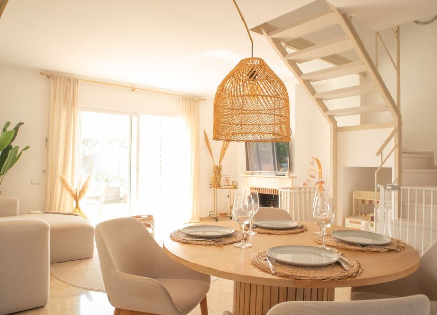 Resale - House - Semi-Detached House - Marbella - Nueva Andalucia