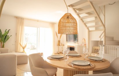 Resale - House - Semi-Detached House - Marbella - Nueva Andalucia