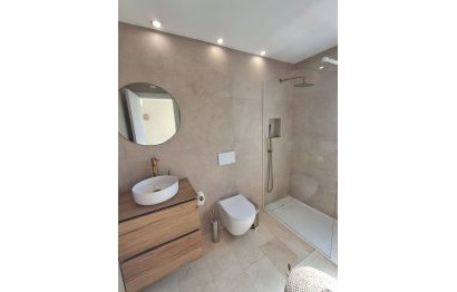 Resale - House - Semi-Detached House - Marbella - Nueva Andalucia