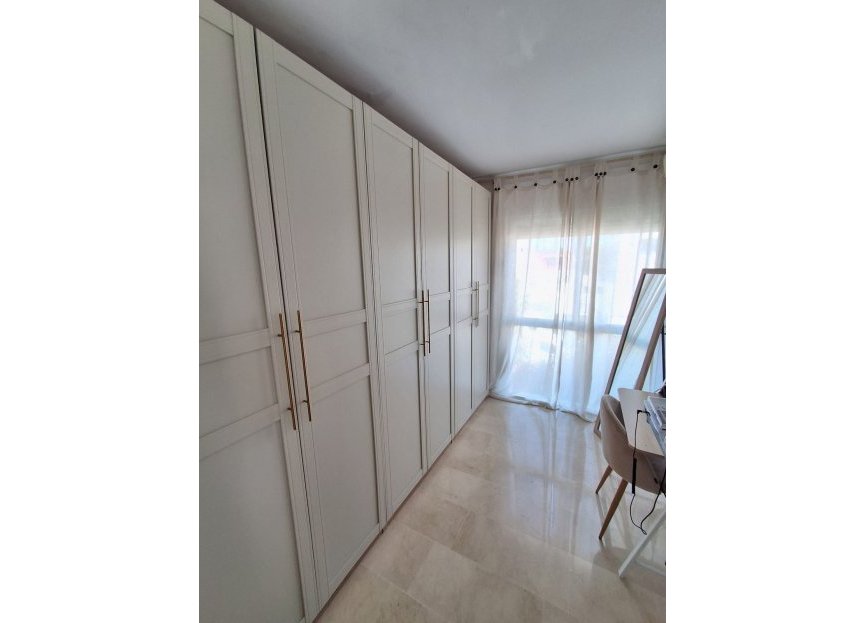 Resale - House - Semi-Detached House - Marbella - Nueva Andalucia