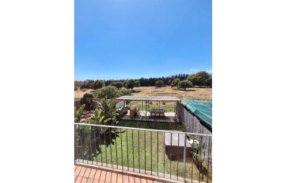 Resale - House - Semi-Detached House - Marbella - Nueva Andalucia