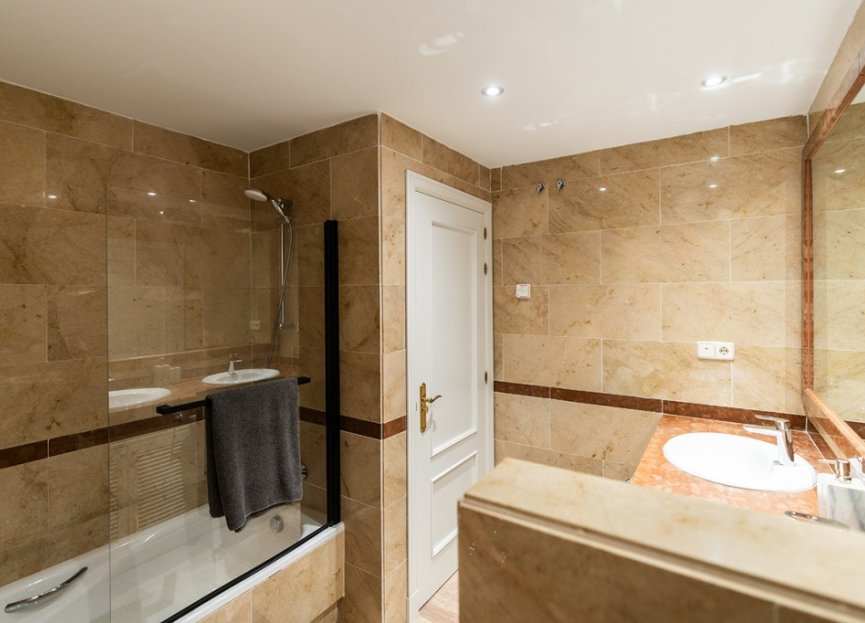 Resale - Ground floor apartment - Marbella - Marbella Centro