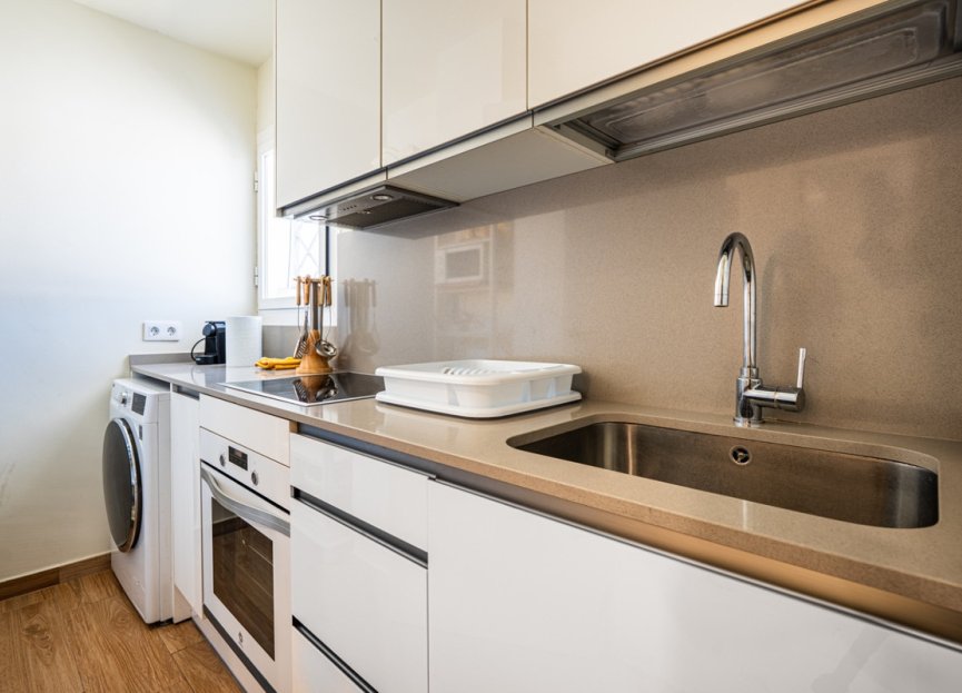 Resale - Apartment - Middle Floor Apartment - Marbella - Marbella Centro