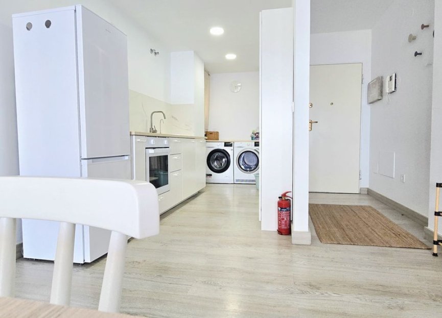 Resale - Apartment - Middle Floor Apartment - Fuengirola - Fuengirola Centro