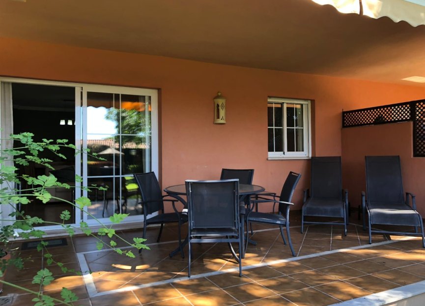 Resale - Ground floor apartment - Marbella - Elviria