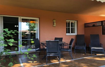 Resale - Ground floor apartment - Marbella - Elviria