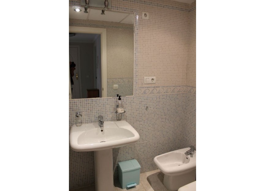 Resale - Ground floor apartment - Marbella - Elviria