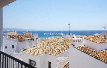 Resale - Apartment - Middle Floor Apartment - Marbella - Puerto Banús
