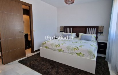 Resale - Apartment - Middle Floor Apartment - Marbella - Puerto Banús