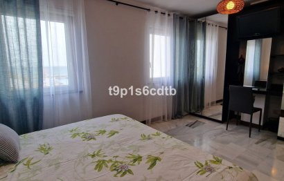 Resale - Apartment - Middle Floor Apartment - Marbella - Puerto Banús