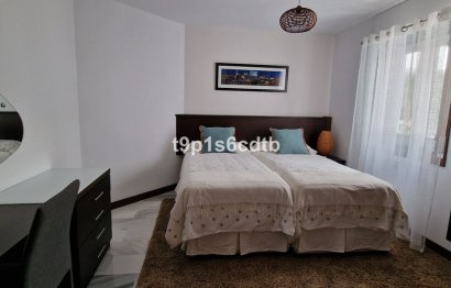 Resale - Apartment - Middle Floor Apartment - Marbella - Puerto Banús