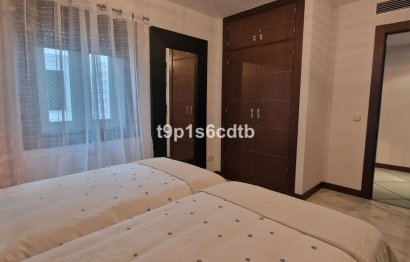 Resale - Apartment - Middle Floor Apartment - Marbella - Puerto Banús