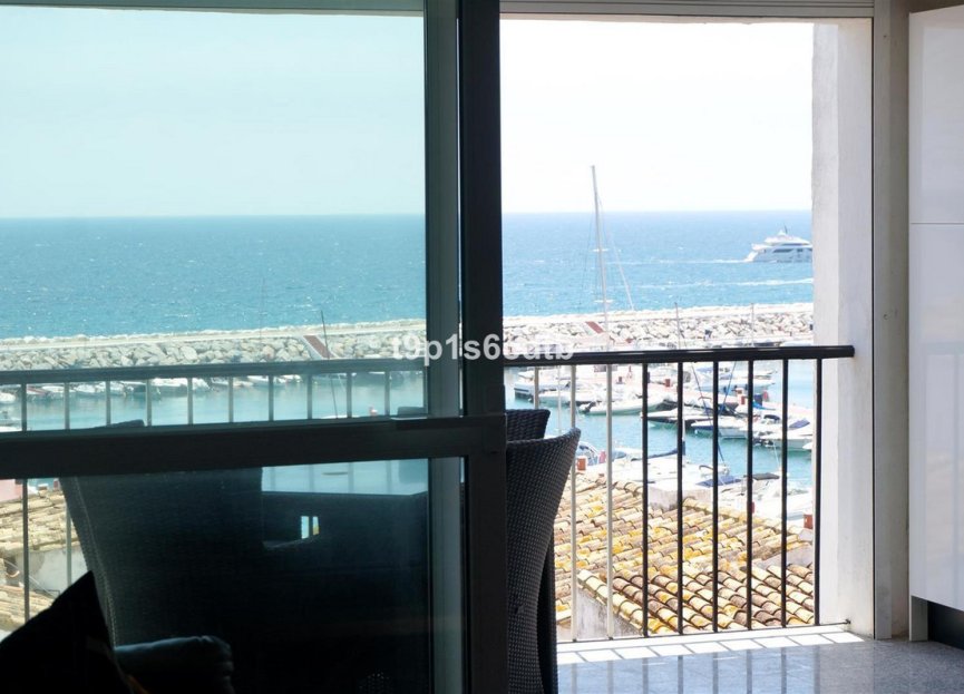 Resale - Apartment - Middle Floor Apartment - Marbella - Puerto Banús