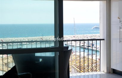 Resale - Apartment - Middle Floor Apartment - Marbella - Puerto Banús