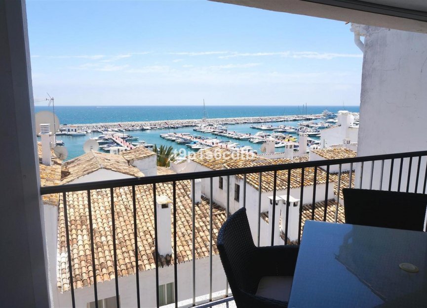 Resale - Apartment - Middle Floor Apartment - Marbella - Puerto Banús