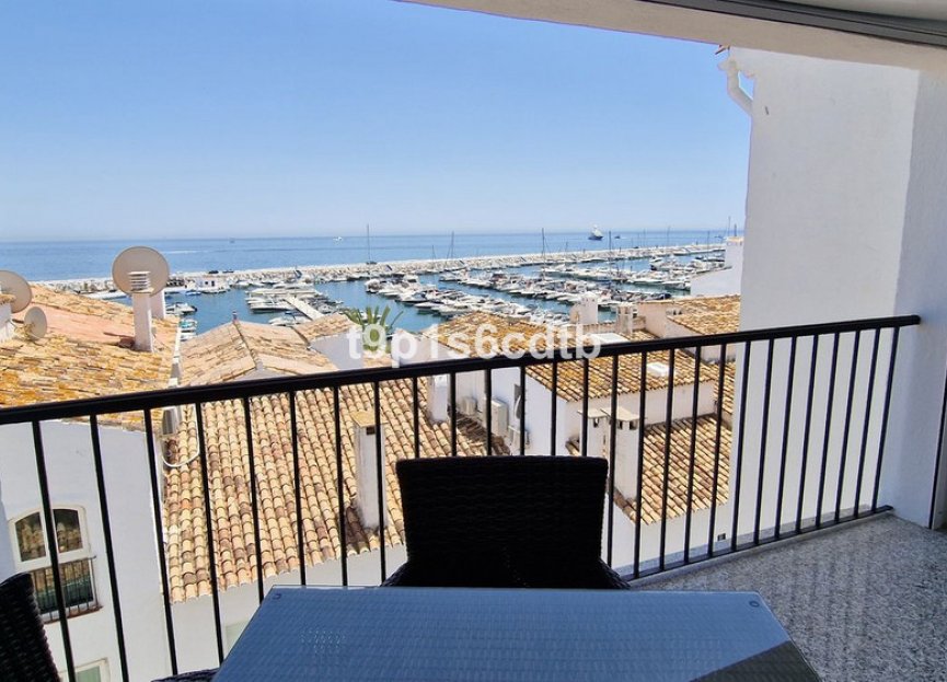 Resale - Apartment - Middle Floor Apartment - Marbella - Puerto Banús