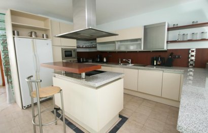 Resale - House - Detached Villa - Benahavís - La Quinta