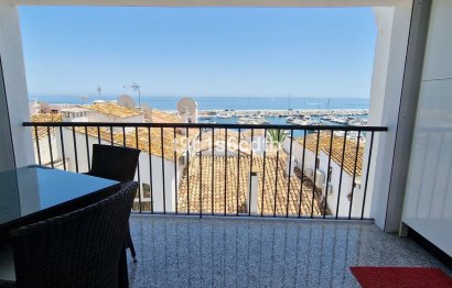 Resale - Apartment - Middle Floor Apartment - Marbella - Puerto Banús
