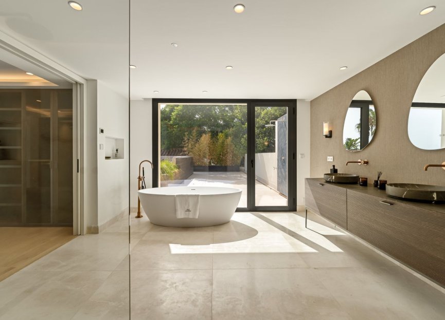 Resale - House - Detached Villa - Marbella - The Golden Mile