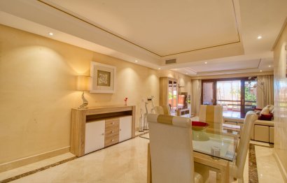 Resale - Apartment - Middle Floor Apartment - Estepona - Estepona Centro