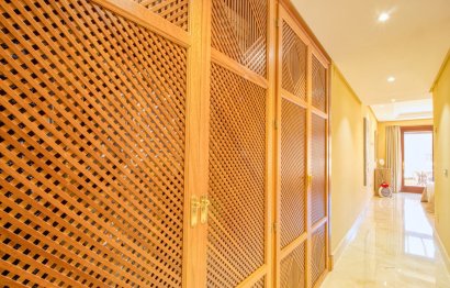 Resale - Apartment - Middle Floor Apartment - Estepona - Estepona Centro