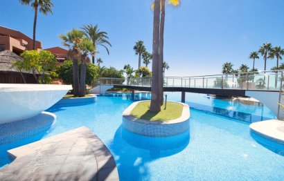 Resale - Apartment - Middle Floor Apartment - Estepona - Estepona Centro
