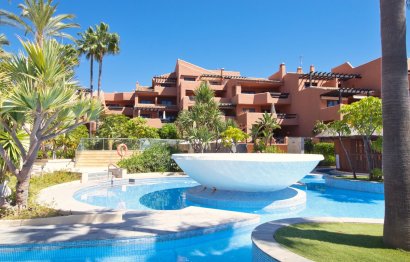 Resale - Apartment - Middle Floor Apartment - Estepona - Estepona Centro