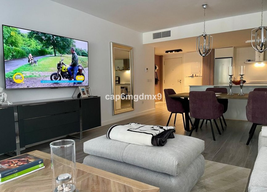 Resale - Apartment - Middle Floor Apartment - Benahavís - Benahavís Centro