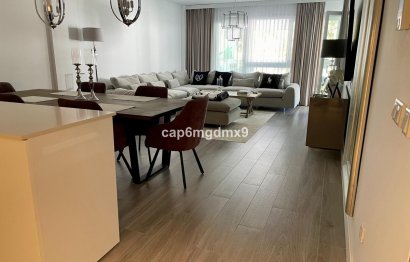 Resale - Apartment - Middle Floor Apartment - Benahavís - Benahavís Centro