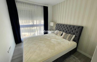 Resale - Apartment - Middle Floor Apartment - Benahavís - Benahavís Centro