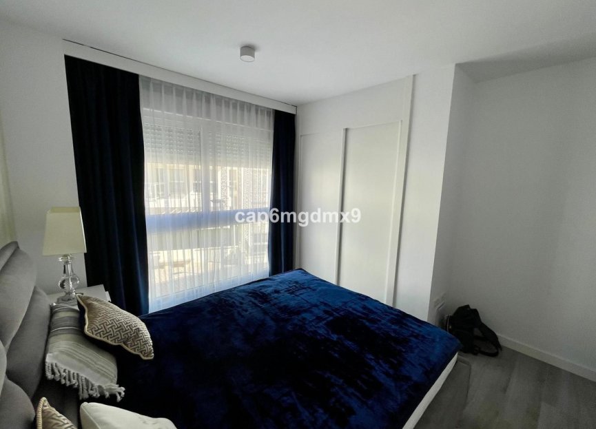 Resale - Apartment - Middle Floor Apartment - Benahavís - Benahavís Centro