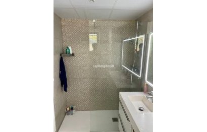 Resale - Apartment - Middle Floor Apartment - Benahavís - Benahavís Centro