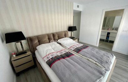 Resale - Apartment - Middle Floor Apartment - Benahavís - Benahavís Centro