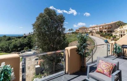 Resale - Apartment - Middle Floor Apartment - Estepona - Selwo