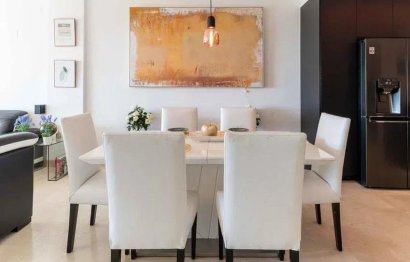 Resale - Apartment - Middle Floor Apartment - Estepona - Selwo