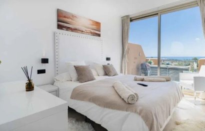 Resale - Apartment - Middle Floor Apartment - Estepona - Selwo