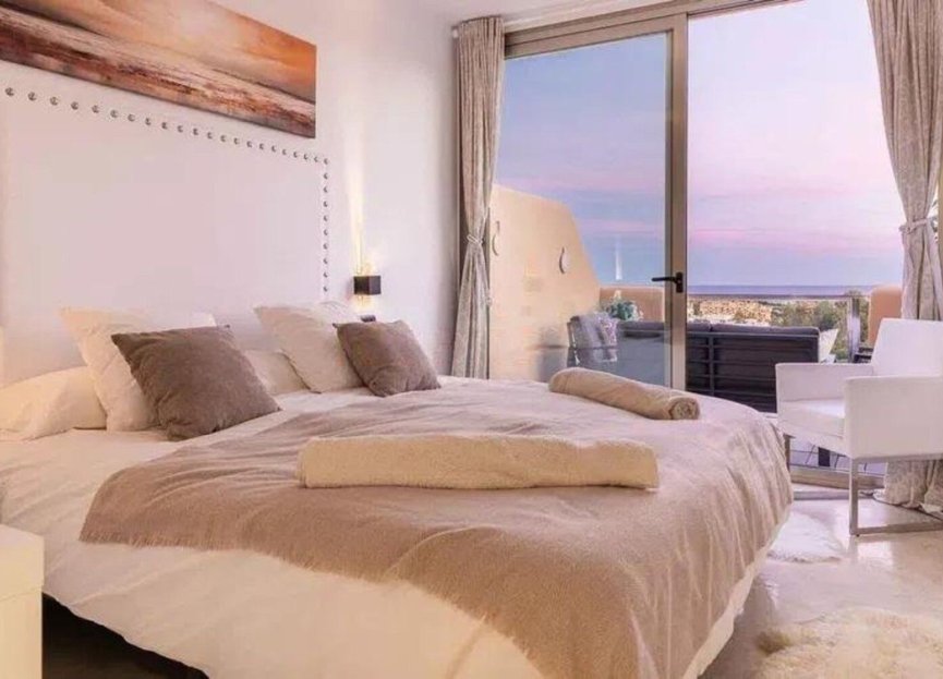 Resale - Apartment - Middle Floor Apartment - Estepona - Selwo