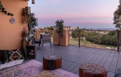 Resale - Apartment - Middle Floor Apartment - Estepona - Selwo