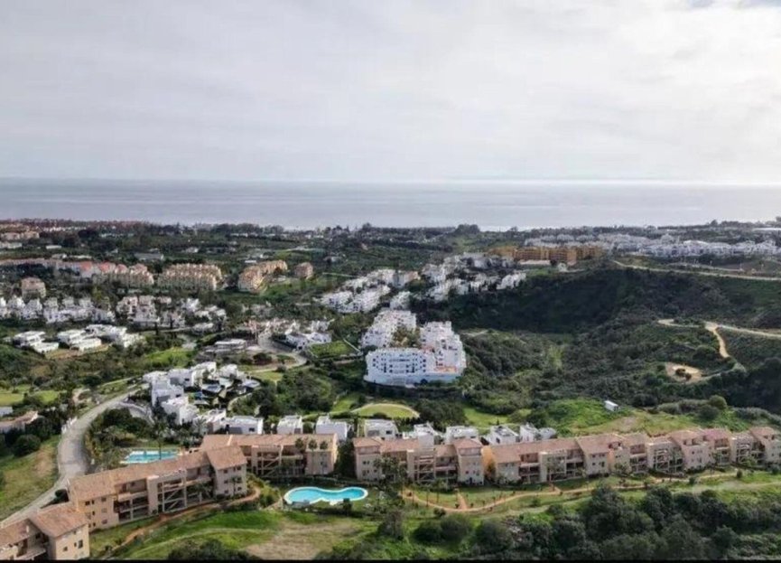 Resale - Apartment - Middle Floor Apartment - Estepona - Selwo