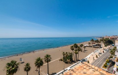 Resale - Apartment - Penthouse - Estepona - Estepona Centro